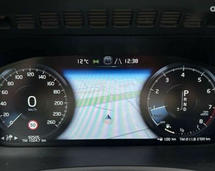 Вольво ХС90, об'ємом двигуна 2 л та пробігом 92 тис. км за 28900 $, фото 24 на Automoto.ua
