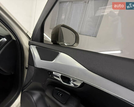 Вольво ХС90, объемом двигателя 2 л и пробегом 135 тыс. км за 20999 $, фото 37 на Automoto.ua