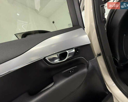 Вольво ХС90, объемом двигателя 2 л и пробегом 135 тыс. км за 20999 $, фото 52 на Automoto.ua