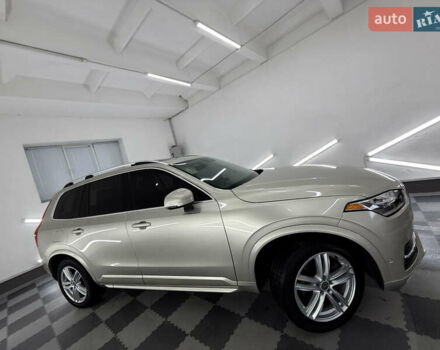 Вольво ХС90, объемом двигателя 2 л и пробегом 135 тыс. км за 20999 $, фото 2 на Automoto.ua