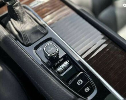 Вольво ХС90, объемом двигателя 2 л и пробегом 296 тыс. км за 29990 $, фото 19 на Automoto.ua