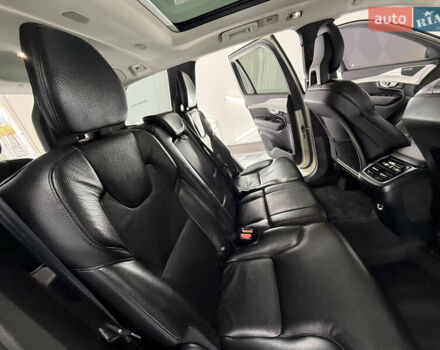 Вольво ХС90, объемом двигателя 2 л и пробегом 135 тыс. км за 20999 $, фото 41 на Automoto.ua