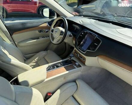 Вольво ХС90, объемом двигателя 2 л и пробегом 195 тыс. км за 21200 $, фото 8 на Automoto.ua