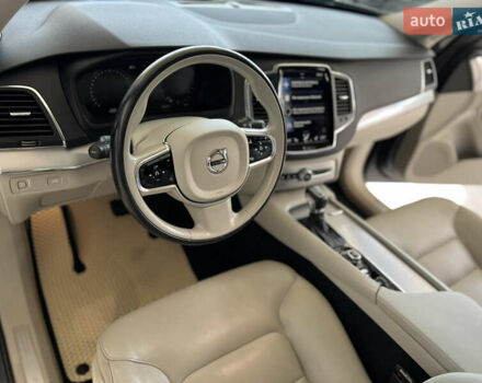 Вольво ХС90, объемом двигателя 2 л и пробегом 62 тыс. км за 30999 $, фото 18 на Automoto.ua