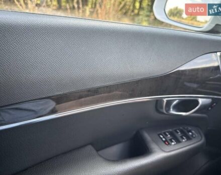 Вольво ХС90, об'ємом двигуна 1.97 л та пробігом 155 тис. км за 35000 $, фото 15 на Automoto.ua