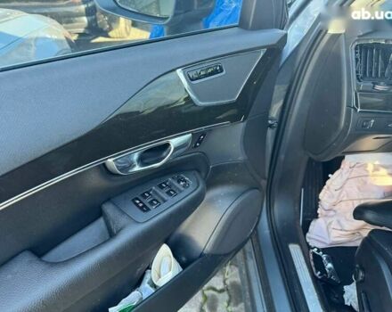 Вольво ХС90, объемом двигателя 2 л и пробегом 130 тыс. км за 11900 $, фото 8 на Automoto.ua