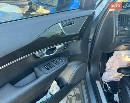 Вольво ХС90, объемом двигателя 2 л и пробегом 130 тыс. км за 11900 $, фото 8 на Automoto.ua