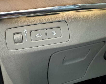 Вольво ХС90, объемом двигателя 1.97 л и пробегом 99 тыс. км за 49999 $, фото 30 на Automoto.ua