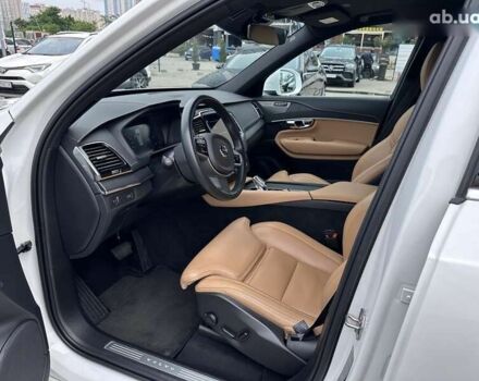 Вольво ХС90, объемом двигателя 2 л и пробегом 48 тыс. км за 53900 $, фото 27 на Automoto.ua