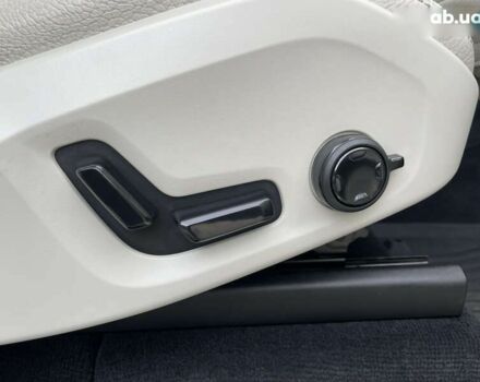 Вольво ХС90, объемом двигателя 0 л и пробегом 65 тыс. км за 61900 $, фото 29 на Automoto.ua