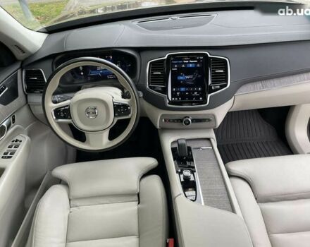 Вольво ХС90, объемом двигателя 0 л и пробегом 65 тыс. км за 61900 $, фото 19 на Automoto.ua