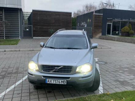 Вольво ХС90, объемом двигателя 2.4 л и пробегом 250 тыс. км за 9600 $, фото 1 на Automoto.ua