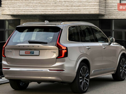 Вольво ХС90, объемом двигателя 1.97 л и пробегом 0 тыс. км за 93347 $, фото 1 на Automoto.ua