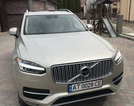 Желтый Вольво ХС90, объемом двигателя 2 л и пробегом 92 тыс. км за 28500 $, фото 1 на Automoto.ua