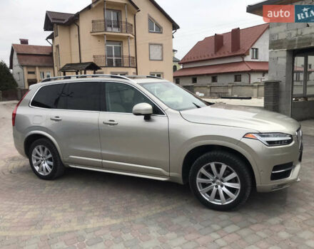 Желтый Вольво ХС90, объемом двигателя 2 л и пробегом 92 тыс. км за 28500 $, фото 4 на Automoto.ua