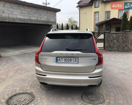 Желтый Вольво ХС90, объемом двигателя 2 л и пробегом 92 тыс. км за 28500 $, фото 3 на Automoto.ua