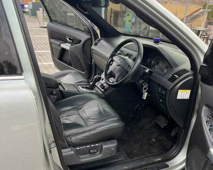 Серый Вольво ХС90, объемом двигателя 2.4 л и пробегом 250 тыс. км за 4200 $, фото 11 на Automoto.ua