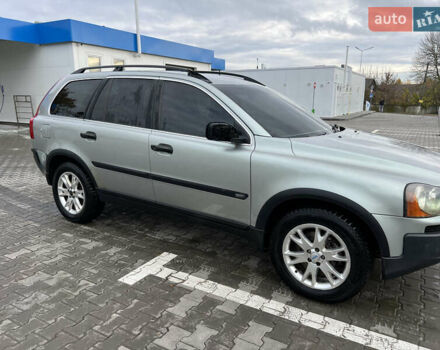 Серый Вольво ХС90, объемом двигателя 2.4 л и пробегом 250 тыс. км за 4200 $, фото 2 на Automoto.ua