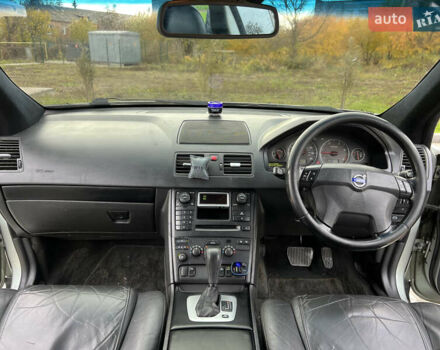 Серый Вольво ХС90, объемом двигателя 2.4 л и пробегом 250 тыс. км за 4200 $, фото 18 на Automoto.ua