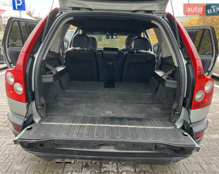 Серый Вольво ХС90, объемом двигателя 2.4 л и пробегом 250 тыс. км за 4200 $, фото 19 на Automoto.ua