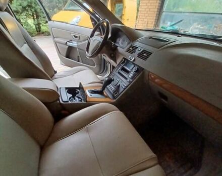 Серый Вольво ХС90, объемом двигателя 2.2 л и пробегом 267 тыс. км за 8900 $, фото 14 на Automoto.ua