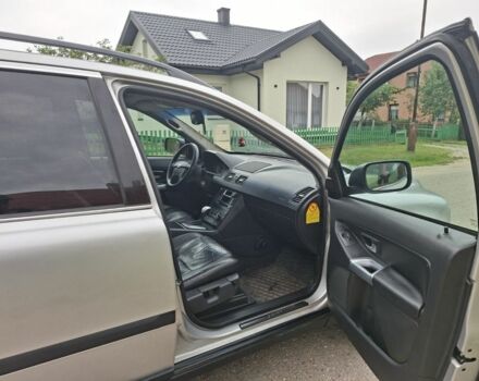 Серый Вольво ХС90, объемом двигателя 2.4 л и пробегом 306 тыс. км за 5750 $, фото 4 на Automoto.ua