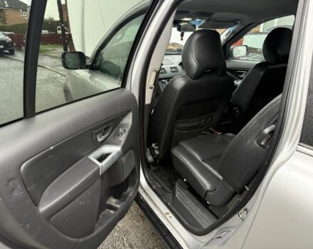 Сірий Вольво ХС90, об'ємом двигуна 2.4 л та пробігом 185 тис. км за 2900 $, фото 12 на Automoto.ua