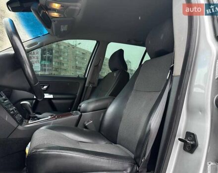 Серый Вольво ХС90, объемом двигателя 2.4 л и пробегом 311 тыс. км за 10490 $, фото 8 на Automoto.ua