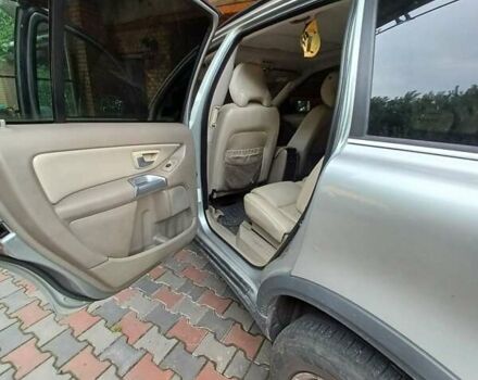 Серый Вольво ХС90, объемом двигателя 2.2 л и пробегом 267 тыс. км за 8900 $, фото 4 на Automoto.ua