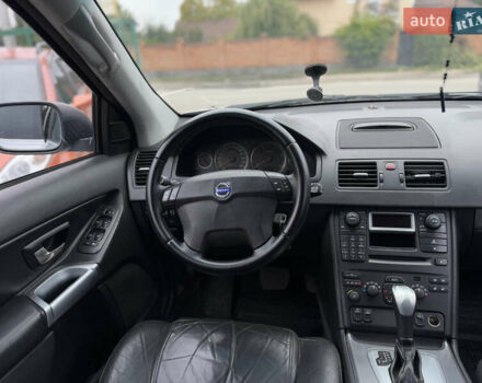 Серый Вольво ХС90, объемом двигателя 2.4 л и пробегом 280 тыс. км за 7200 $, фото 14 на Automoto.ua