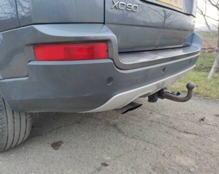 Серый Вольво ХС90, объемом двигателя 2.4 л и пробегом 195 тыс. км за 3800 $, фото 14 на Automoto.ua