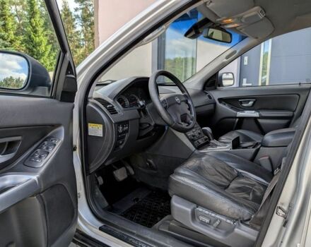 Серый Вольво ХС90, объемом двигателя 2.4 л и пробегом 216 тыс. км за 3600 $, фото 5 на Automoto.ua