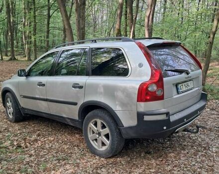 Серый Вольво ХС90, объемом двигателя 2.4 л и пробегом 320 тыс. км за 9400 $, фото 3 на Automoto.ua