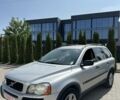 Серый Вольво ХС90, объемом двигателя 2.4 л и пробегом 500 тыс. км за 4900 $, фото 1 на Automoto.ua