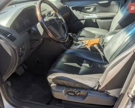 Серый Вольво ХС90, объемом двигателя 2.92 л и пробегом 395 тыс. км за 8200 $, фото 2 на Automoto.ua