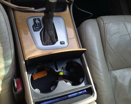 Серый Вольво ХС90, объемом двигателя 2.4 л и пробегом 336 тыс. км за 9100 $, фото 9 на Automoto.ua