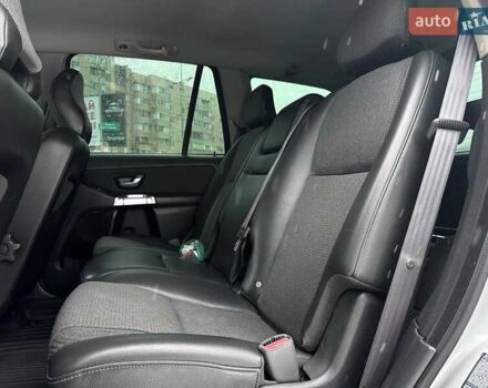 Серый Вольво ХС90, объемом двигателя 2.4 л и пробегом 311 тыс. км за 10490 $, фото 9 на Automoto.ua