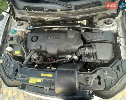 Серый Вольво ХС90, объемом двигателя 2.4 л и пробегом 308 тыс. км за 6200 $, фото 13 на Automoto.ua