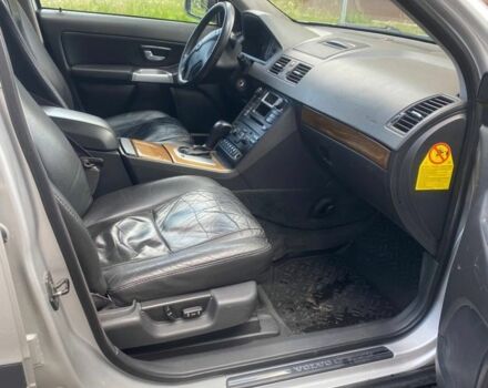 Вольво ХС90 2004 в Чернигове на Automoto.ua Серый Вольво ХС90, объемом двигателя 2.5 л и пробегом 278 тыс. км за 5299 $, фото 7 на Automoto.ua