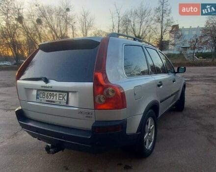 Серый Вольво ХС90, объемом двигателя 2.4 л и пробегом 417 тыс. км за 11000 $, фото 2 на Automoto.ua