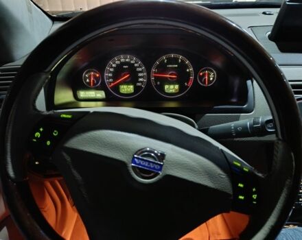 Вольво ХС90 2004 в Славуте на Automoto.ua Серый Вольво ХС90, объемом двигателя 2.4 л и пробегом 230 тыс. км за 6683 $, фото 4 на Automoto.ua