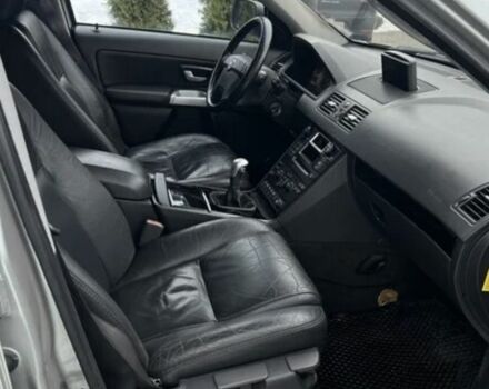 Серый Вольво ХС90, объемом двигателя 2.4 л и пробегом 249 тыс. км за 2610 $, фото 10 на Automoto.ua