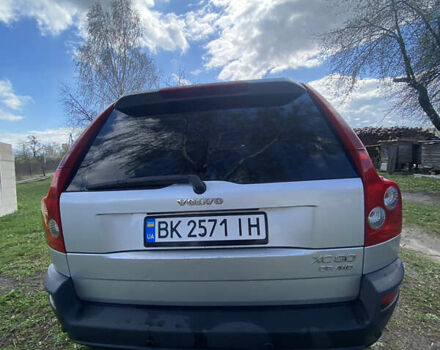 Серый Вольво ХС90, объемом двигателя 2.4 л и пробегом 460 тыс. км за 9500 $, фото 6 на Automoto.ua