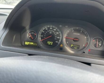 Серый Вольво ХС90, объемом двигателя 2.4 л и пробегом 210 тыс. км за 5500 $, фото 7 на Automoto.ua