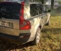 Серый Вольво ХС90, объемом двигателя 2.4 л и пробегом 400 тыс. км за 7500 $, фото 4 на Automoto.ua