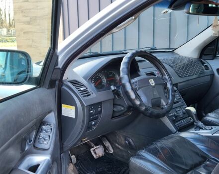 Серый Вольво ХС90, объемом двигателя 0 л и пробегом 356 тыс. км за 3250 $, фото 6 на Automoto.ua