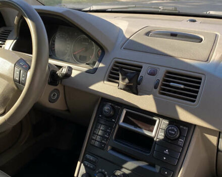 Вольво ХС90 2005 в Киеве на Automoto.ua Серый Вольво ХС90, объемом двигателя 2.4 л и пробегом 365 тыс. км за 10500 $, фото 11 на Automoto.ua