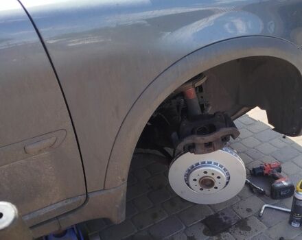 Сірий Вольво ХС90, об'ємом двигуна 0 л та пробігом 200 тис. км за 5700 $, фото 5 на Automoto.ua