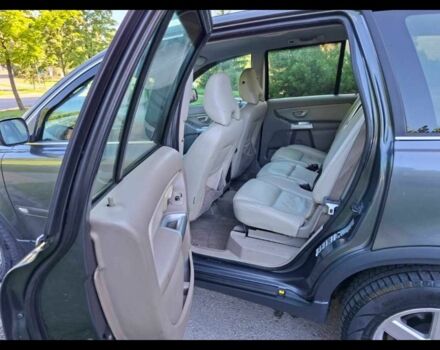 Сірий Вольво ХС90, об'ємом двигуна 2.4 л та пробігом 370 тис. км за 7900 $, фото 9 на Automoto.ua