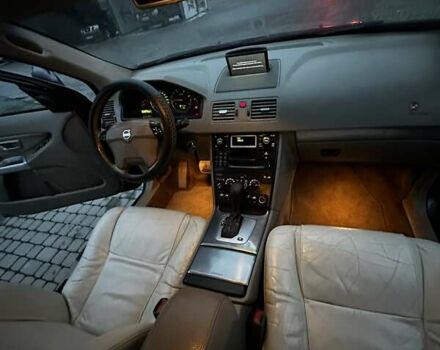 Серый Вольво ХС90, объемом двигателя 2.4 л и пробегом 402 тыс. км за 7500 $, фото 17 на Automoto.ua